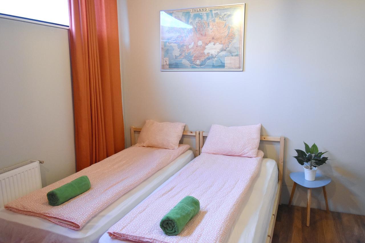 Vibrant Iceland Hostel Hafnarfjörður Exteriör bild